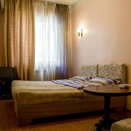 Hotel Mini Jerevan Buitenkant foto