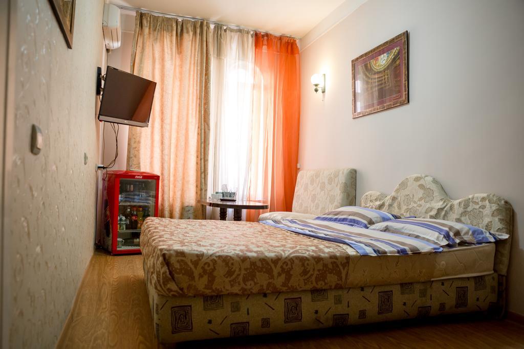 Hotel Mini Jerevan Buitenkant foto