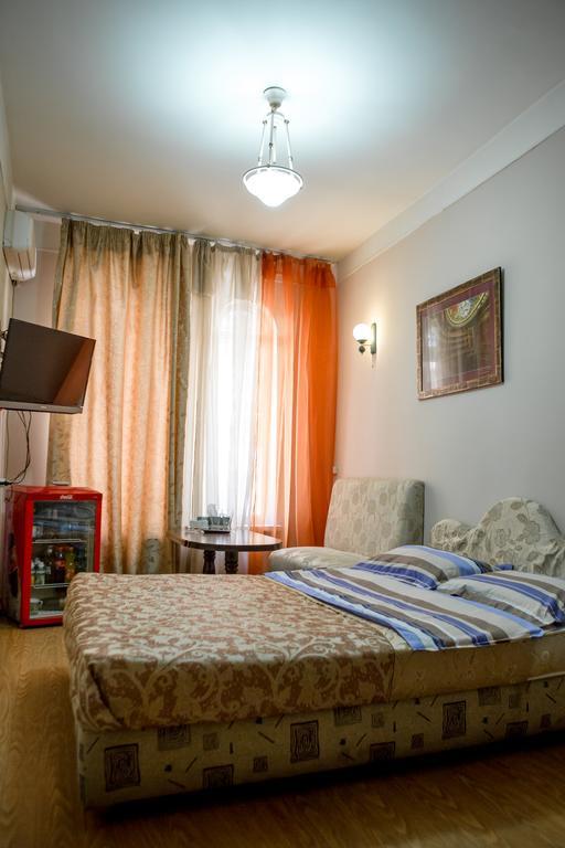 Hotel Mini Jerevan Buitenkant foto